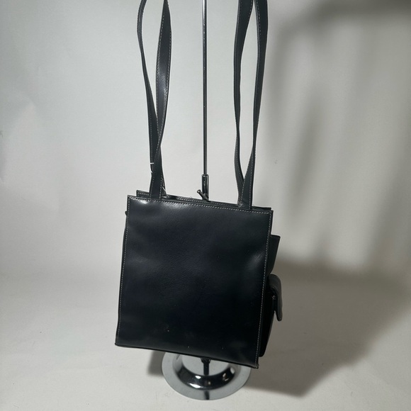 Dolce Vita Black Shoulder Bag with Structured Design - Picture 3 of 8